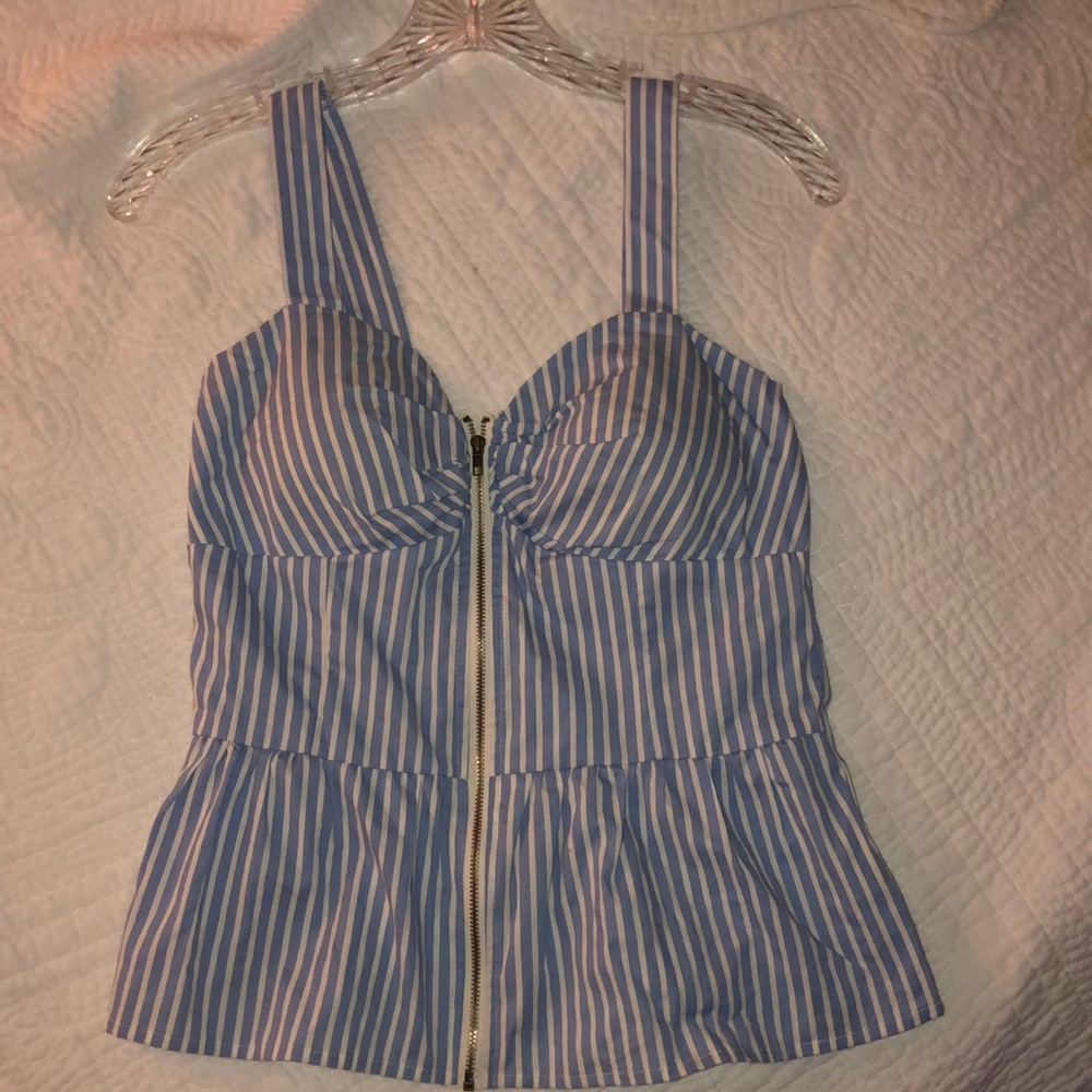 Super cute blue and white strip zip up top!